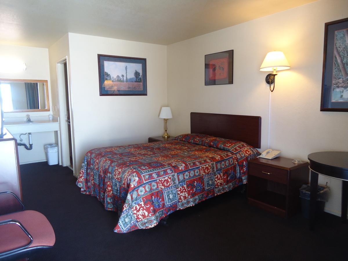 Economy Inn Victorville Kamer foto